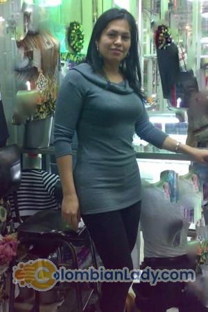 157703 - Andrea Age: 50 - Colombia