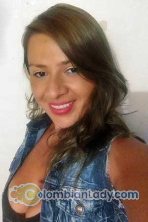 175500 - Dayana Age: 41 - Colombia