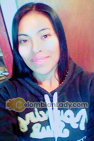 176687 - Adriana Age: 33 - Argentina