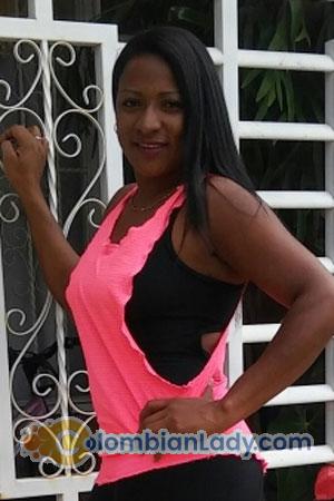 179081 - Yeimi Age: 40 - Colombia