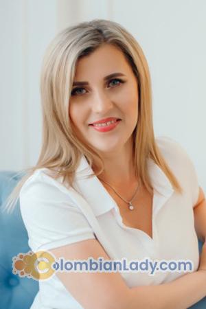186074 - Viktoriya Age: 48 - Ukraine