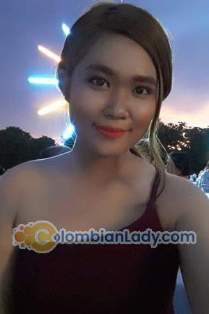 190083 - Pennapha Age: 27 - Thailand