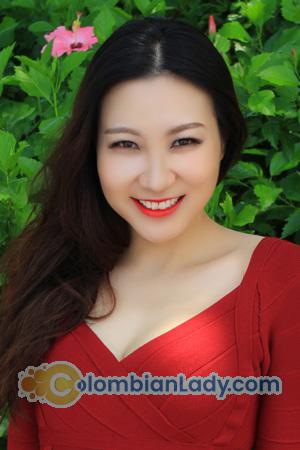 197447 - Vicky Age: 37 - China