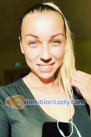 199175 - Oksana Age: 33 - Russia