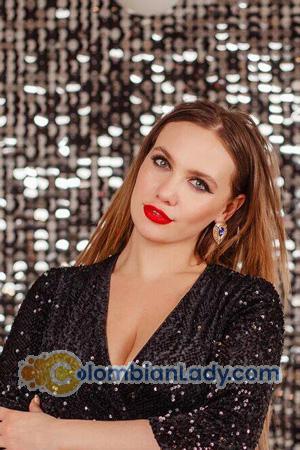 199354 - Olga Age: 33 - Russia