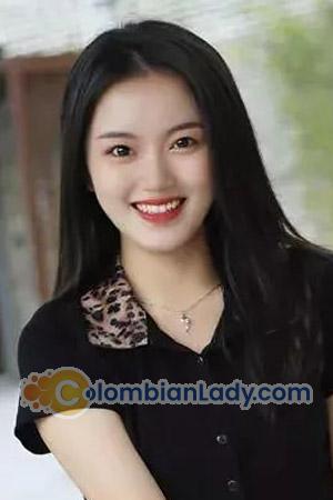 202560 - Xiaoqin Age: 18 - China