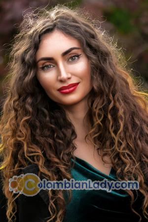 203064 - Natalia Age: 37 - Ukraine