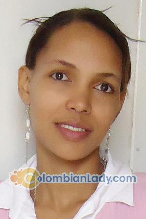 203124 - Yut Age: 34 - Angola