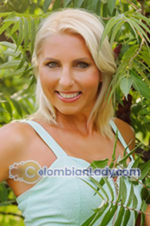 203836 - Oksana Age: 47 - Ukraine