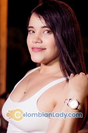 203841 - Paula Age: 30 - Colombia