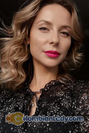 203964 - Ekaterina Age: 40 - Russia