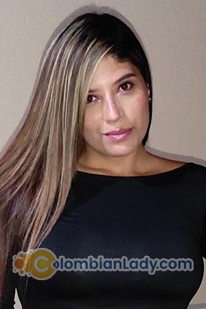 204578 - Daniela Age: 32 - Colombia