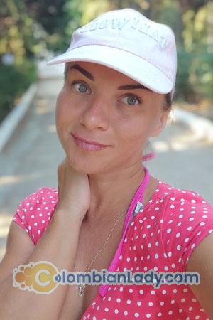 205050 - Julia Age: 37 - Russia