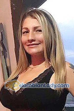 205106 - Angie Age: 40 - Costa Rica