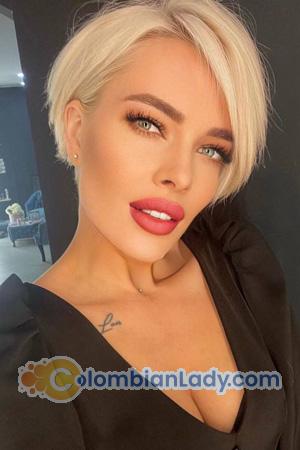 207033 - Julia Age: 34 - Russia