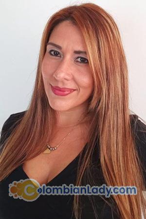 207057 - Laura Age: 41 - Colombia