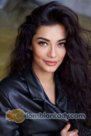 207444 - Begaiym Age: 29 - Russia