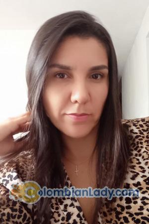 207680 - Liceth Age: 40 - Colombia