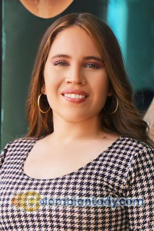 208266 - Leslie Age: 23 - Venezuela