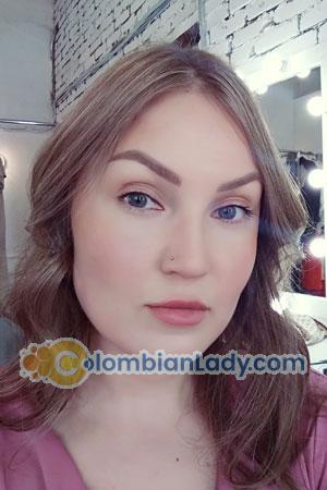 208845 - Svetlana Age: 36 - Russia