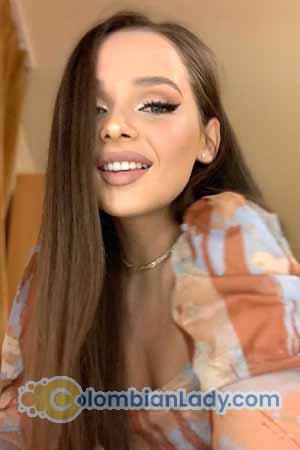 209179 - Smaranda Age: 27 - Romania