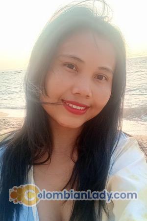 210935 - Anuchsara Age: 36 - Thailand