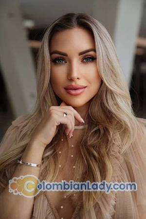 212279 - Emma Svetlana Age: 36 - Norway