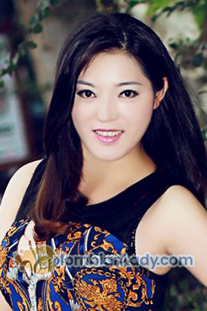 212362 - Winni Age: 44 - China