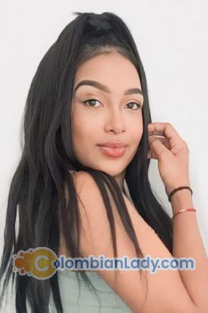 212978 - Karina Age: 34 - Colombia