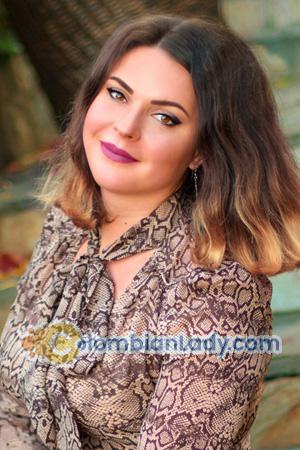 213742 - Kateryna Age: 36 - Ukraine