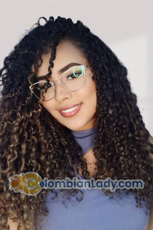 215135 - Zharick Age: 19 - Colombia