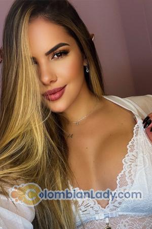 215662 - Larissa Age: 26 - Brazil