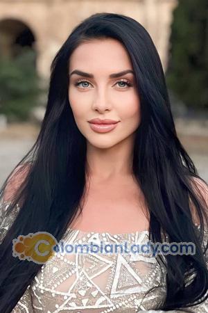 215720 - Tetiana Age: 30 - Ukraine