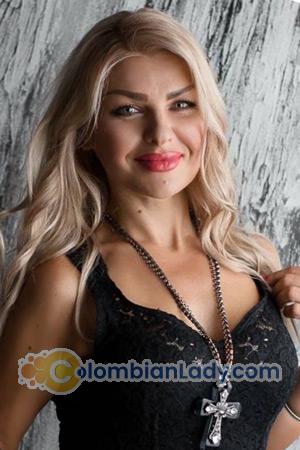 216231 - Nataliia Age: 51 - USA