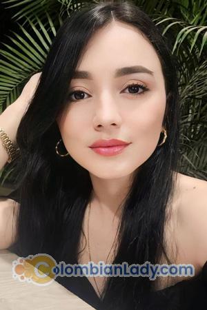 216887 - Linda Age: 26 - Colombia