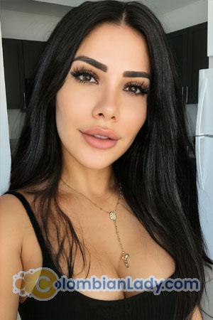 218568 - Karina Age: 35 - Mexico