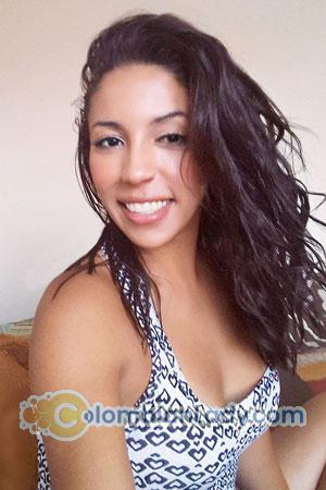 219235 - Karina Age: 36 - Costa Rica