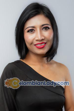 219770 - Ploychomphoo Age: 40 - Thailand