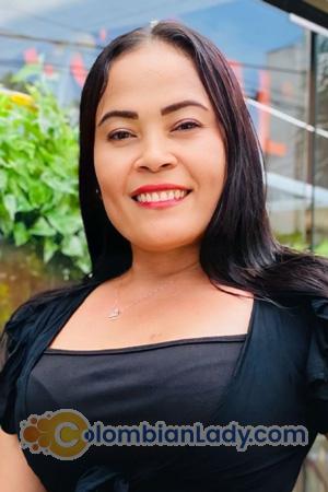 220035 - Lilis Age: 42 - Colombia