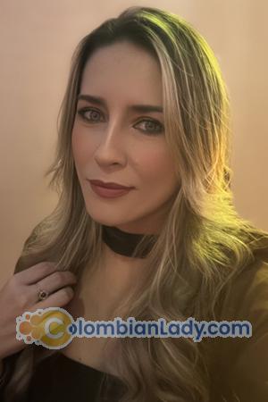 220123 - Viviana Age: 40 - Colombia
