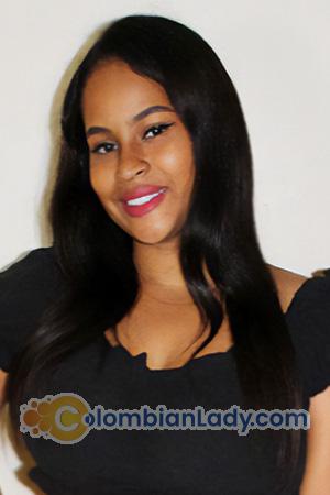 220132 - Francini Age: 24 - Costa Rica