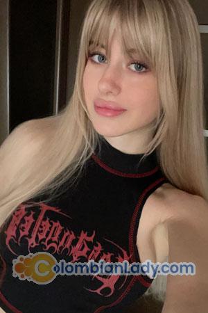 220391 - Karyna Age: 23 - Ukraine