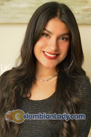 221227 - Ana Age: 27 - Peru