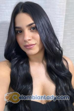 221905 - Angie Age: 26 - Colombia