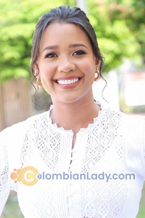 222715 - Camila Age: 33 - Colombia