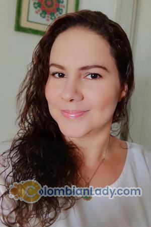 222884 - Sandra Age: 46 - Colombia