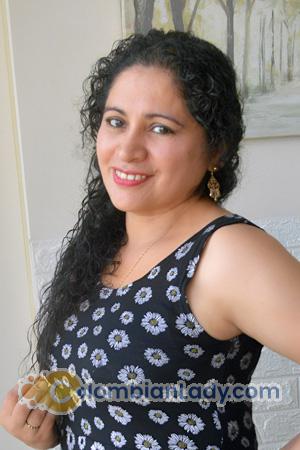 223311 - Julissa Age: 48 - Peru