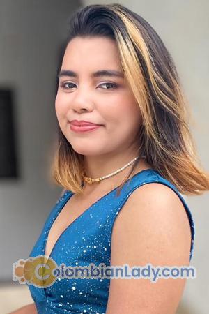 224147 - Andrea Age: 28 - Colombia