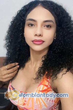 225105 - Maria Angelica Age: 35 - Colombia