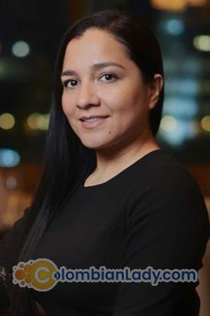 225204 - Yamile Age: 36 - Colombia